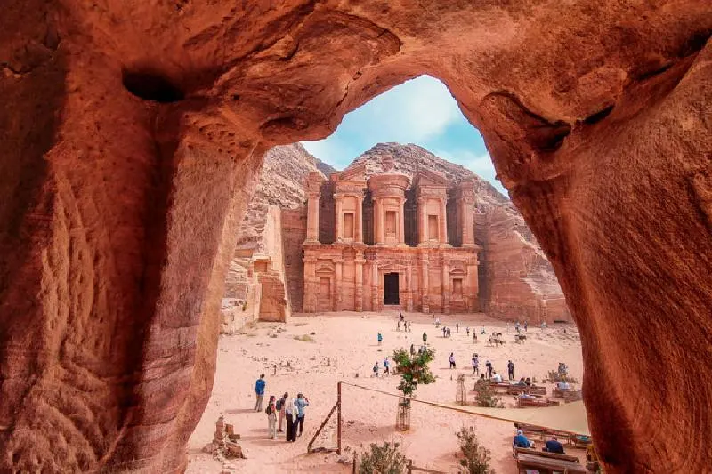 Viaje a Egipto y Petra: Crucero por el Nilo y Jordania con Memphis Tours
